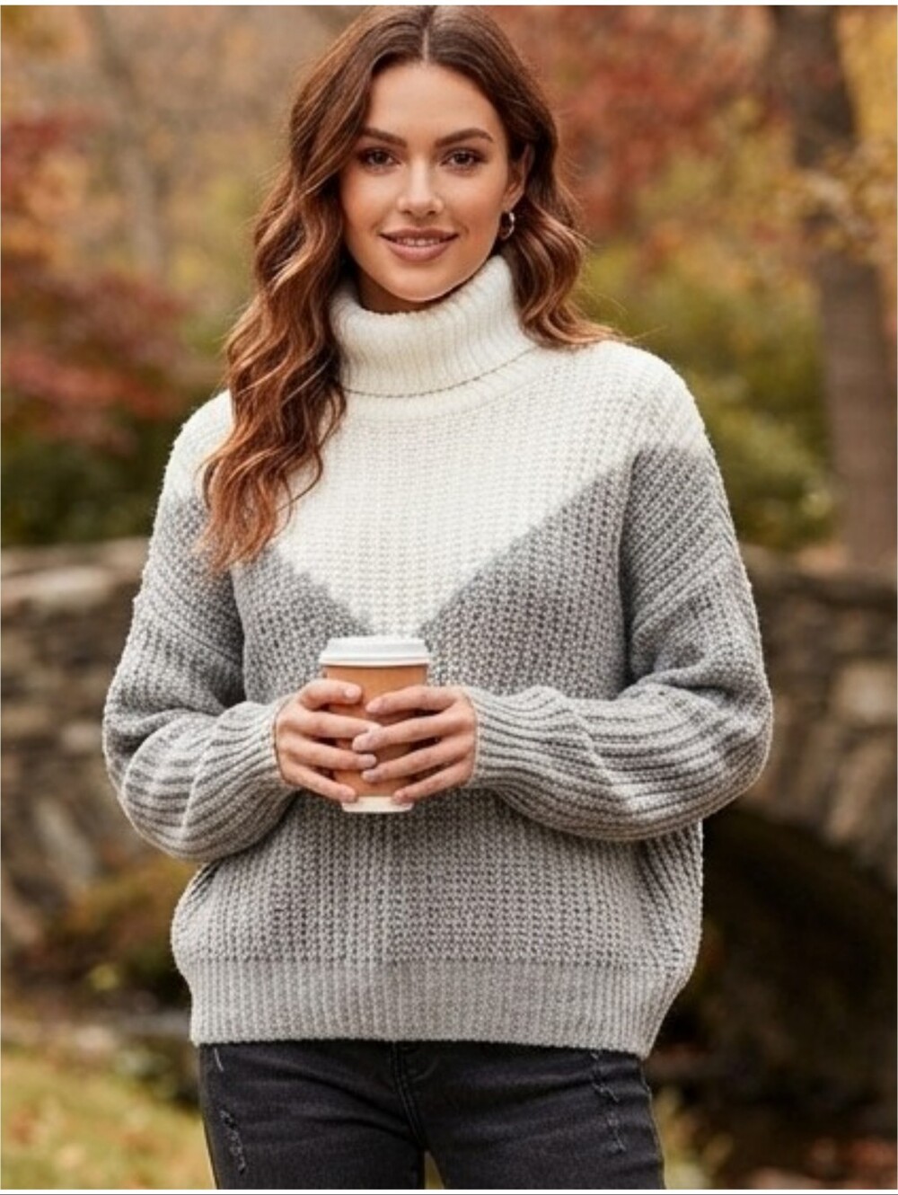 Romeo + Juliet Chunky Colorblock Turtlneck Sweater Cream & Gray Size L
